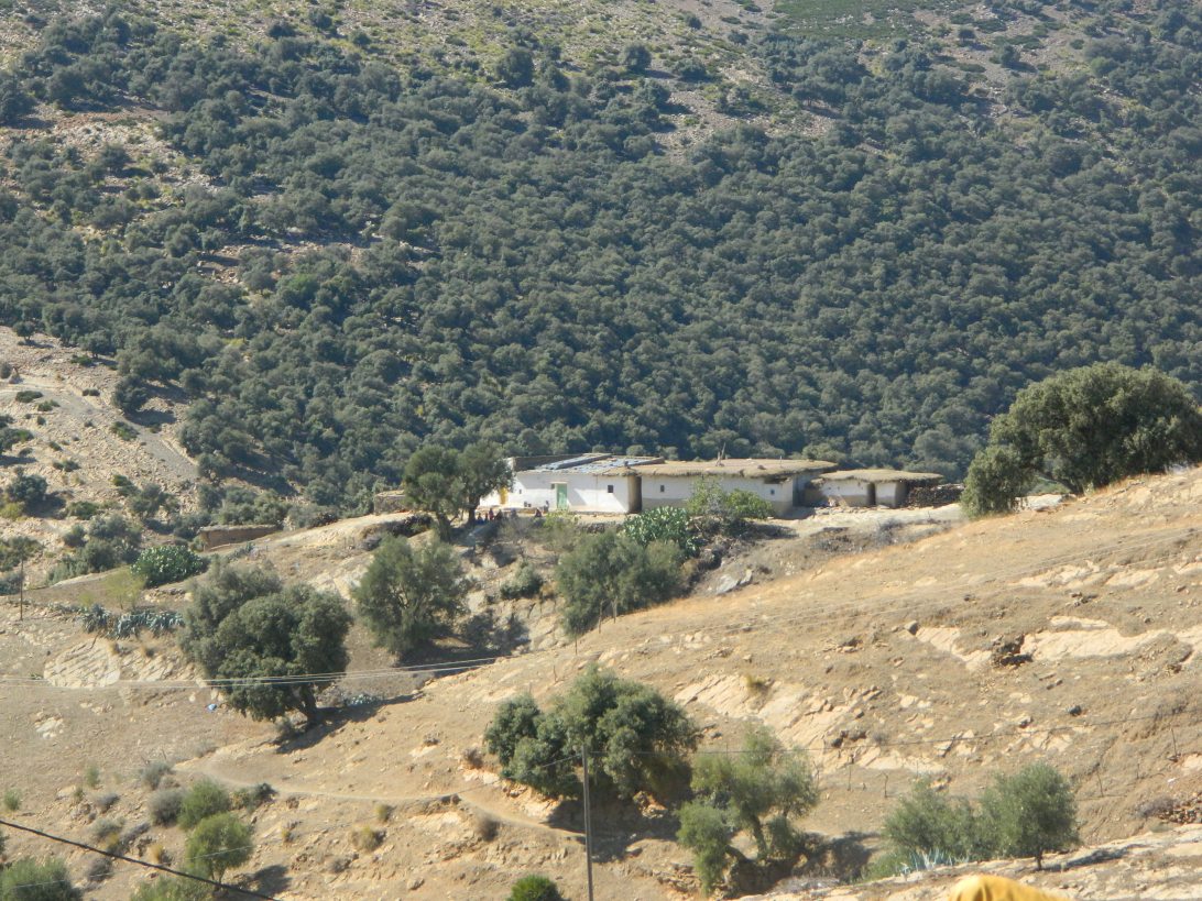 30/10/2017 - On attend l'eau courante à Matine Ouled Ben Ali