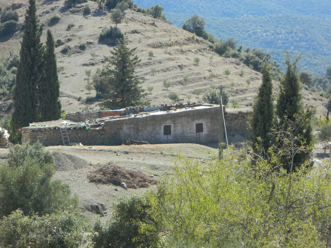 30/10/2017 - On attend l'eau courante à Matine Ouled Ben Ali